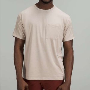 Lululemon The Fundamental
Pocket T-Shirt - Raw Linen